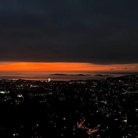 Superbe Appartement 2 Chambres Avec Vue Sur La Mer Et La Montagne マルセイユ エクステリア 写真