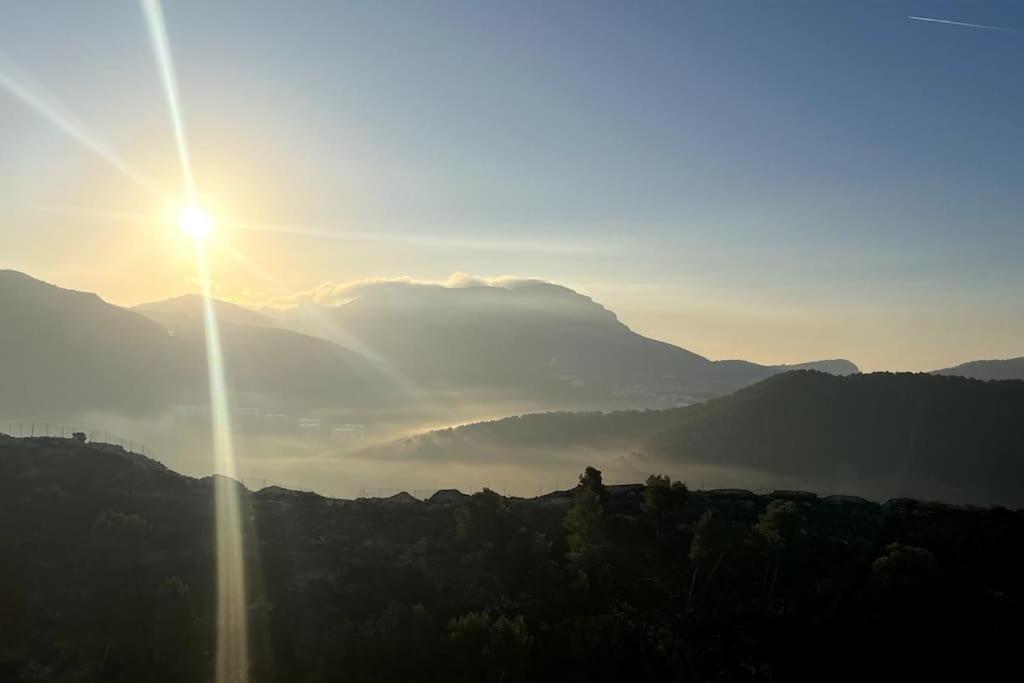 Superbe Appartement 2 Chambres Avec Vue Sur La Mer Et La Montagne マルセイユ エクステリア 写真